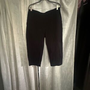 Black capri pants susan graver